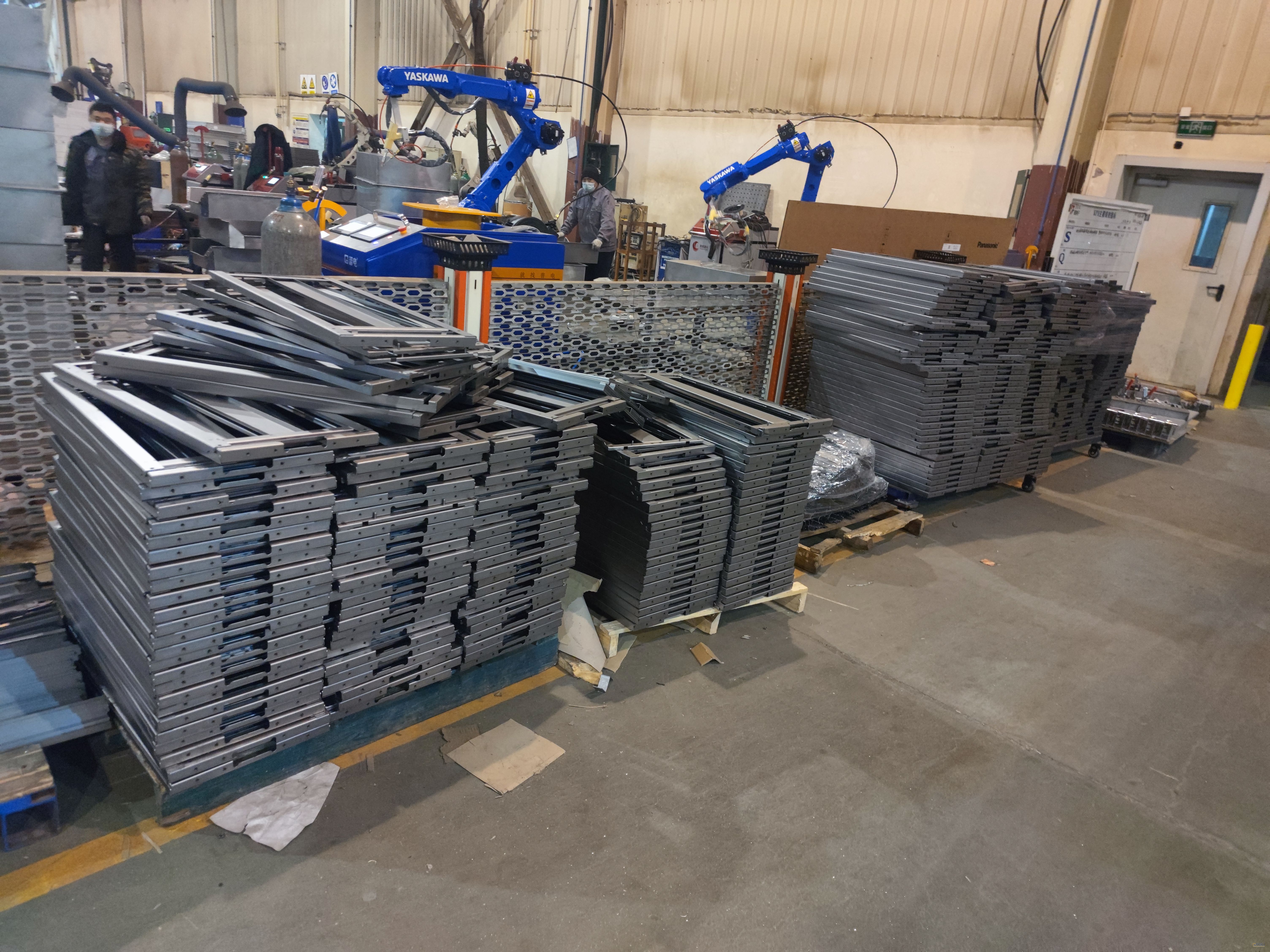 Sobib raudpatareide riiulitele