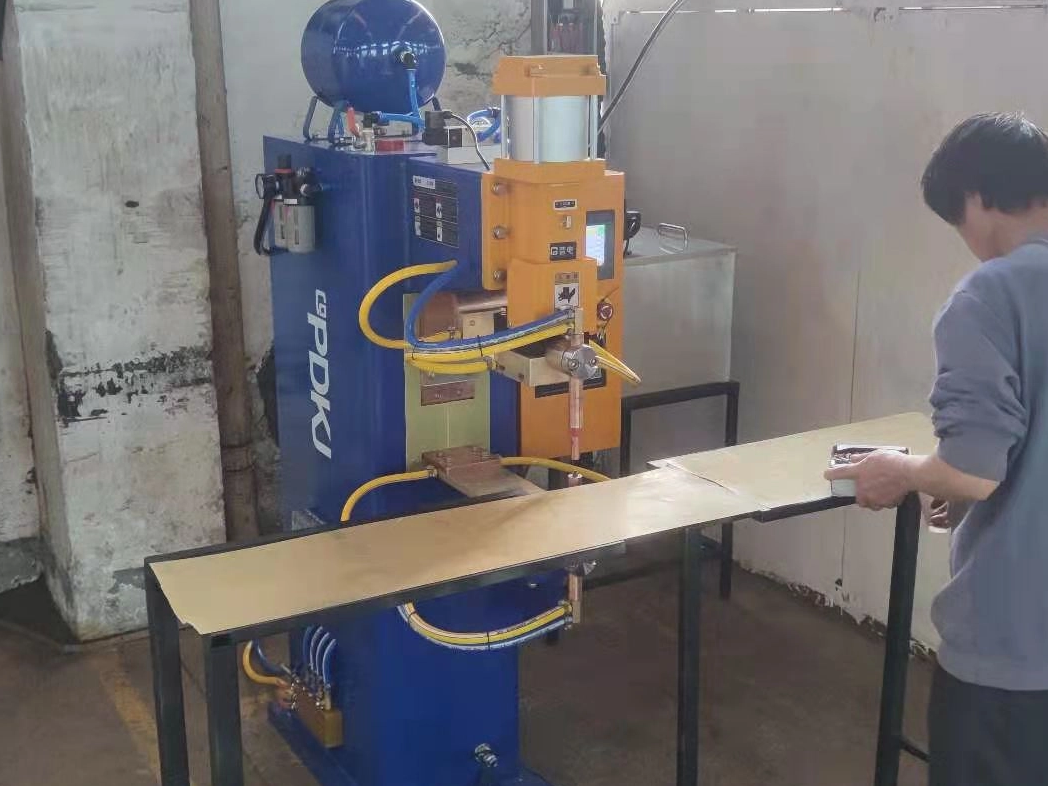 বাদাম স্পট ঢালাই জন্য উপযুক্ত